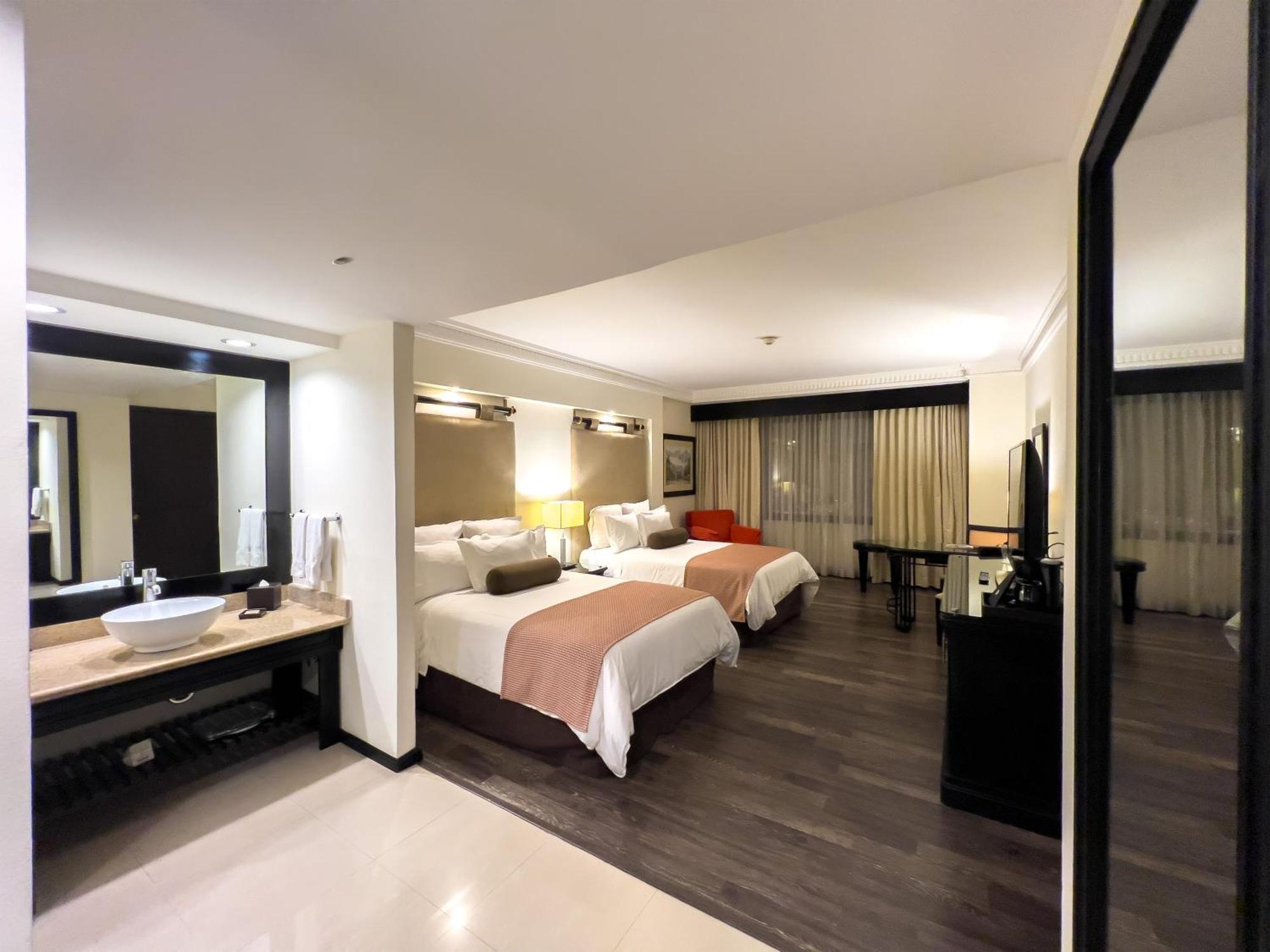 Tikal Futura Hotel & Convention Center Guatemala City Room photo